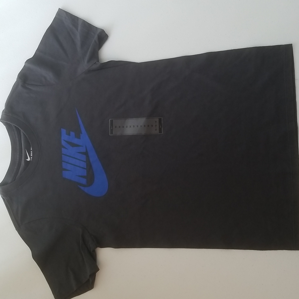 Nike boys short sleeve T-Shirt